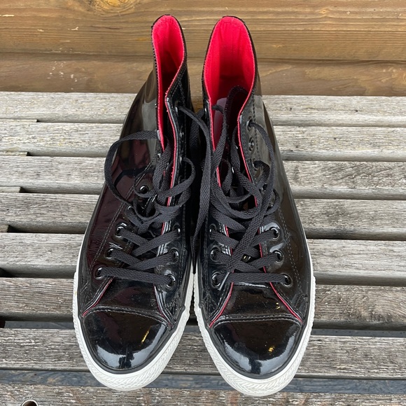 Black shiny converse - Picture 1 of 4